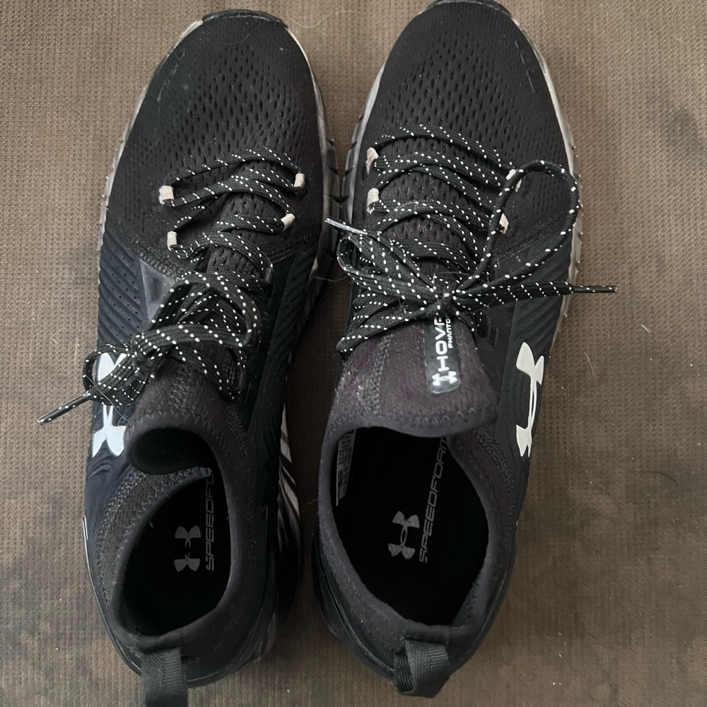 Under Armour HOVR Phantom size 10.5